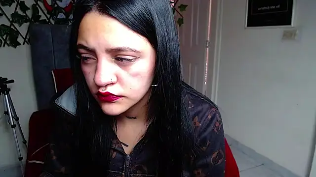 Violettasquirt online show from 05.26.26