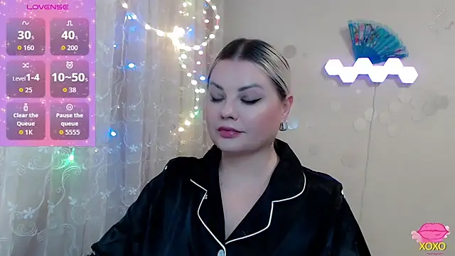 JewellKiss7 online show from 03.25.26