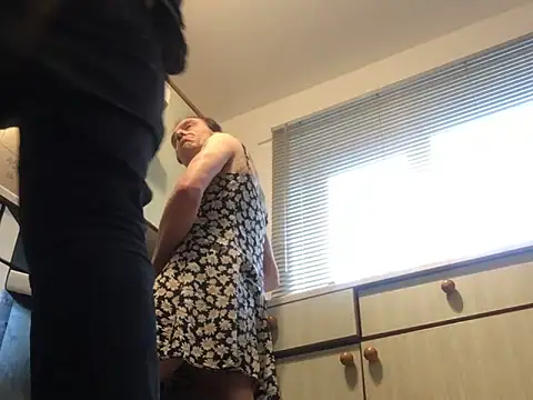 Snapshot of lolaisagoodtime chatting on 02.15.25 lolaisagoodtime online show from 02.15.25