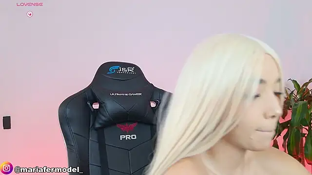 Mariafer05 online show from 03.19.26