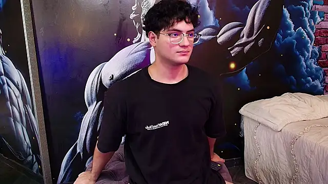 Snapshot of Mark_Evans1_ chatting on 03.08.25 Mark Evans1  online show from 03.08.25