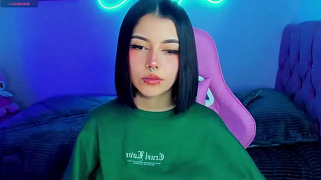 adri tom44 online show from 12.06.24