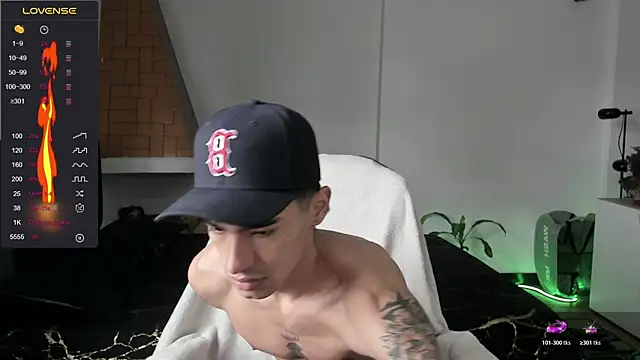 Snapshot of Damon__333 chatting on 07.17.26 Damon 333 online show from 07.17.26