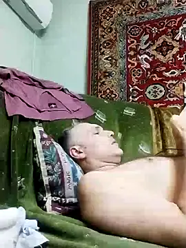 Pineapple04 online show from 01.29.25