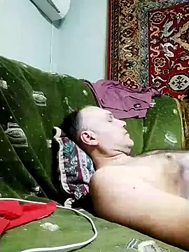 Pineapple04 online show from 02.09.25