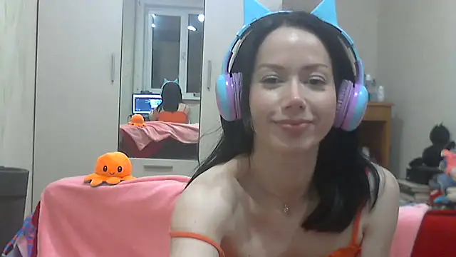 Snapshot of SashaGrinch chatting on 01.26.25 SashaGrinch online show from 01.26.25