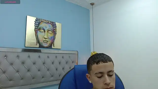 Xavii18 online show from 02.11.25