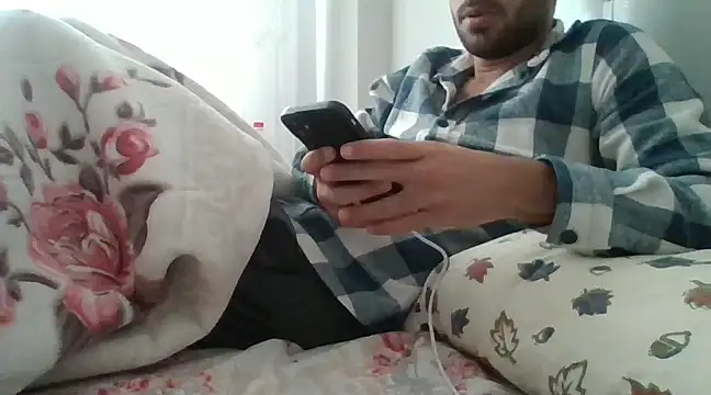 Snapshot of Crazyturko07 chatting on 01.24.25 Crazyturko07 online show from 01.24.25