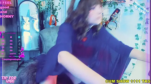 Toxic Ellies online show from 01.03.25