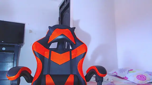 ADAM HOT online show from 12.18.25