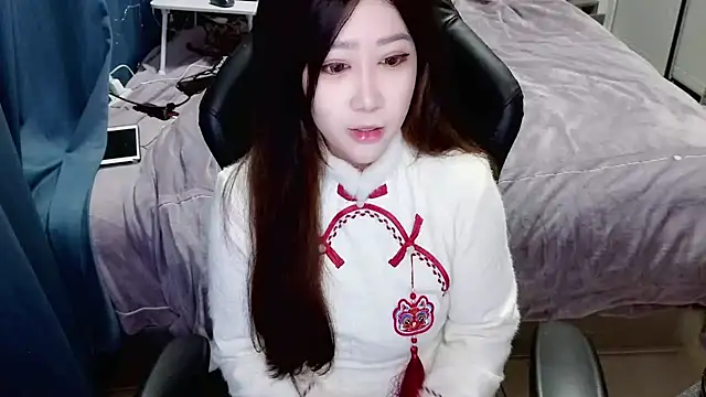 Snapshot of Angelababy001 chatting on 01.05.25 Angelababy001 online show from 01.05.25