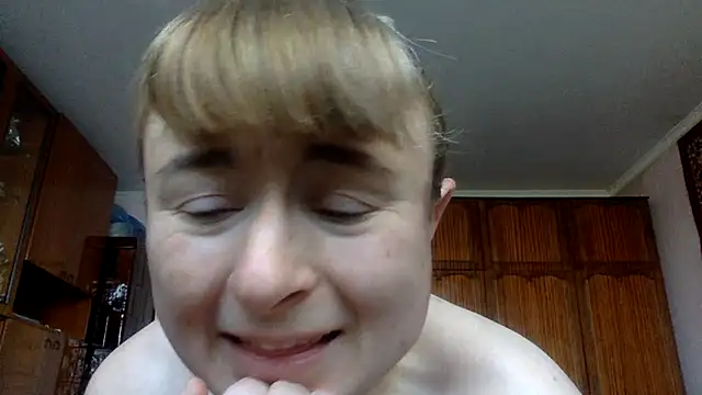 Snapshot of KlavdiaPetrivna chatting on 07.04.26 KlavdiaPetrivna online show from 07.04.26