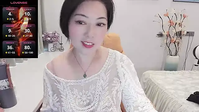 Crystal Wings online show from 09.13.25