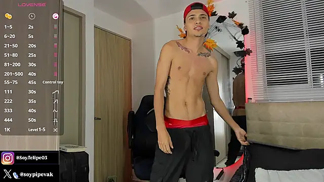 Snapshot of soyander03_ chatting on 10.30.25 soyander03 online show from 10.30.25