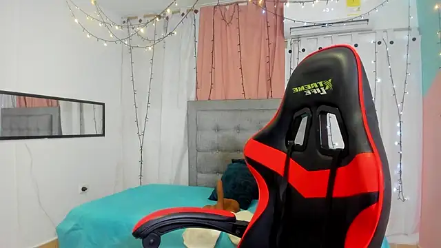 valentina 0  online show from 02.14.25