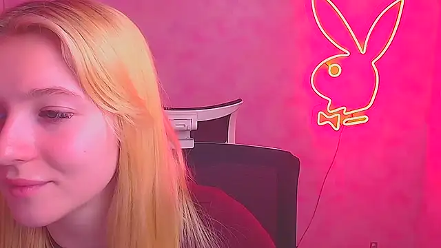 Milka kiss  online show from 02.24.25