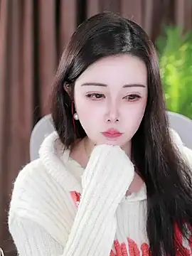 Qiaoqiao  online show from 01.19.25