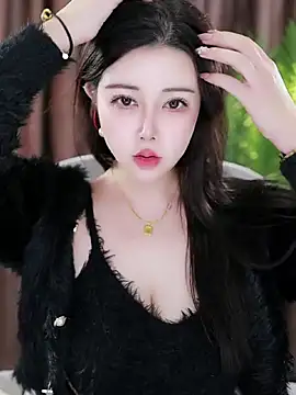 Qiaoqiao  online show from 01.23.25