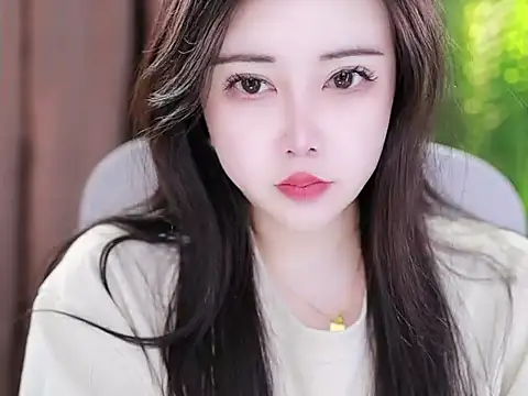 Qiaoqiao  online show from 02.04.25