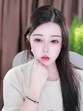 Qiaoqiao  online show from 02.08.25