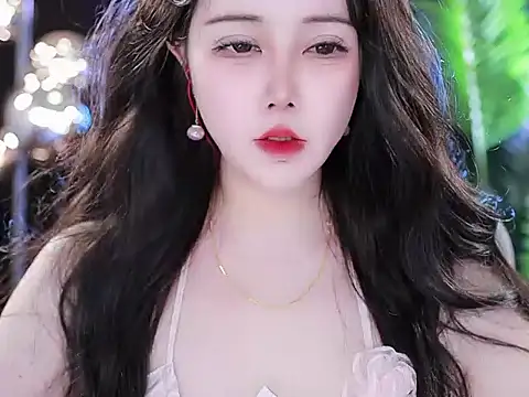 Qiaoqiao  online show from 03.19.25