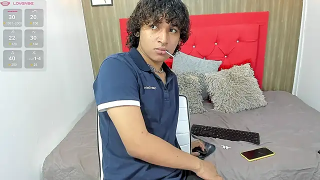 Snapshot of axel_ps chatting on 03.07.25 axel ps online show from 03.07.25