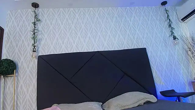 flavia cruz online show from 12.02.25