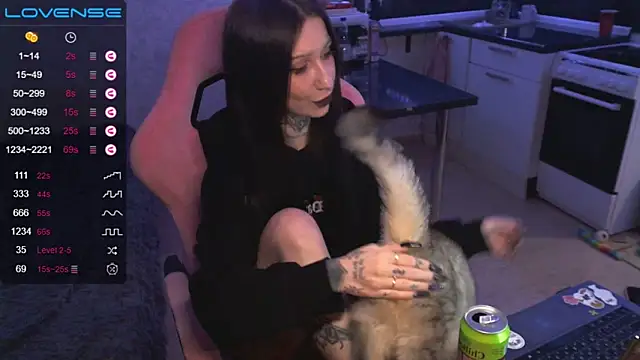 yngmilf online show from 11.28.25