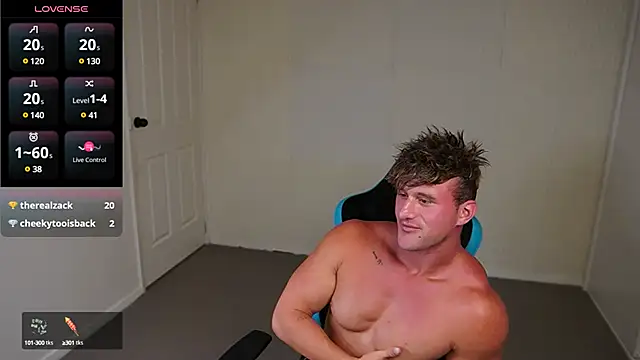 Snapshot of _DownUnderFit_ chatting on 12.08.24  DownUnderFit  online show from 12.08.24