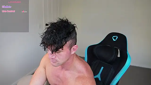 Snapshot of _DownUnderFit_ chatting on 01.15.25  DownUnderFit  online show from 01.15.25