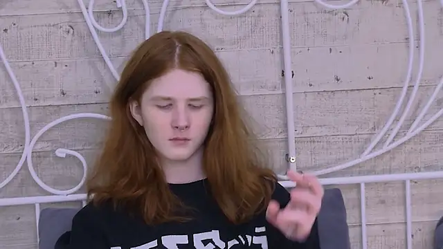 Snapshot of ZaynGraham chatting on 10.23.25 ZaynGraham online show from 10.23.25