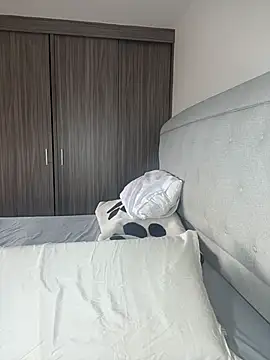 Nicole stonee online show from 04.19.26