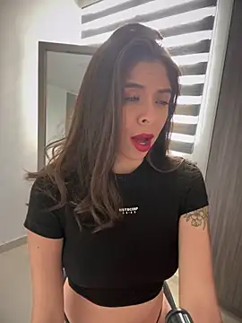 AmmyCollinsW online show from 02.06.25