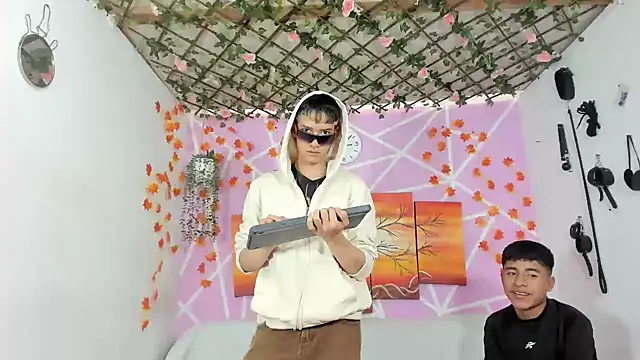 Fresahot2005 online show from 03.13.25