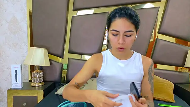 NicoleEsposito online show from 02.03.26