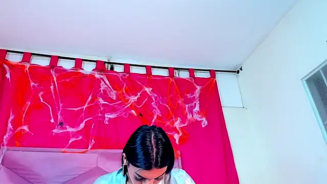 Kaataleya horny online show from 10.24.25