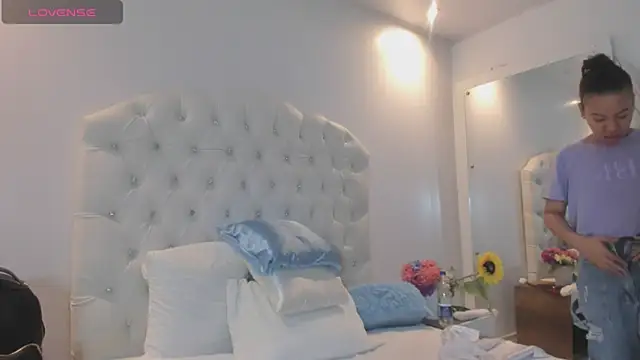 brithany rousee online show from 12.02.25