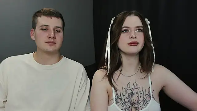 Snapshot of Pinku_kitsune chatting on 02.14.25 Pinku kitsune online show from 02.14.25