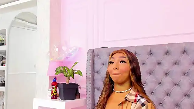 HaileeRoberts online show from 04.04.26