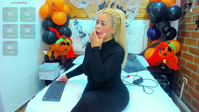 Dulcex69 online show from 10.14.25