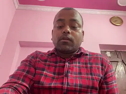 Snapshot of princeraj42 chatting on 03.20.25 princeraj42 online show from 03.20.25