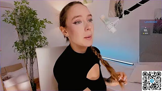 AngelPaull online show from 10.27.25