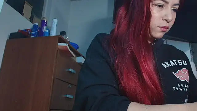 Snapshot of Maylin_2024 chatting on 11.02.25 Maylin 2024 online show from 11.02.25