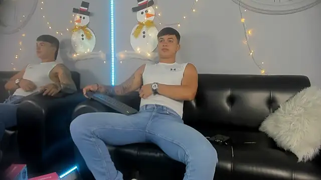 Snapshot of Cristopher_strong chatting on 01.06.25 Cristopher strong online show from 01.06.25