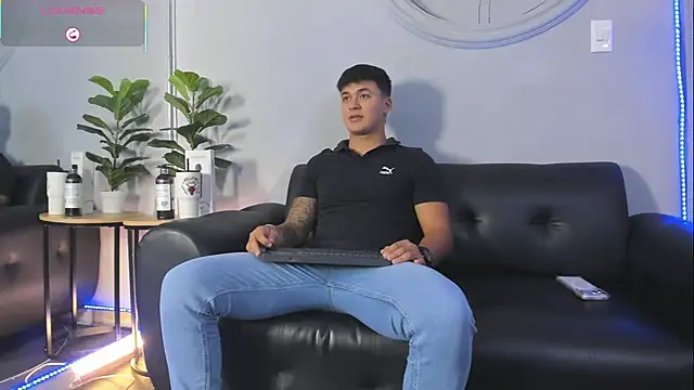 Cristopher strong online show from 06.02.26