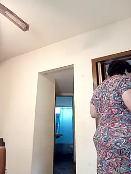 Snapshot of Sole_Love chatting on 09.19.25 Sole Love online show from 09.19.25