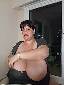 Snapshot of Sole_Love chatting on 11.20.25 Sole Love online show from 11.20.25