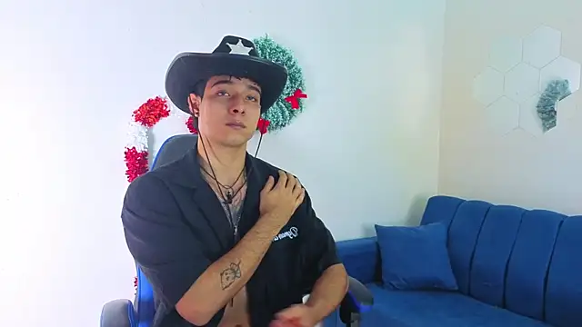 Demitryo online show from 12.22.25