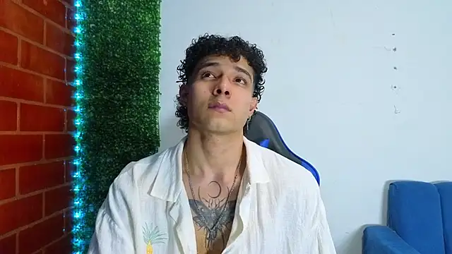 Demitryo online show from 04.13.26