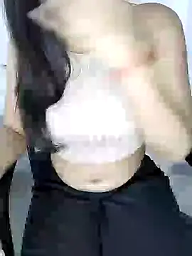 Snapshot of Ms_Neera chatting on 03.11.25 Ms Neera online show from 03.11.25